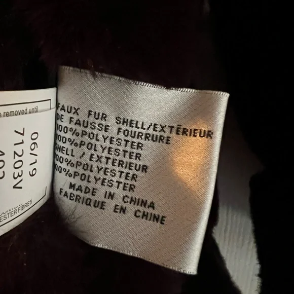 Via Spiga Reversible Grooved Faux-Fur Jacket in "Eggplant" Size S NWOT - Picture 13 of 13